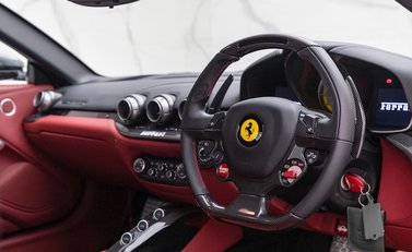 Ferrari F12 Berlinetta 9