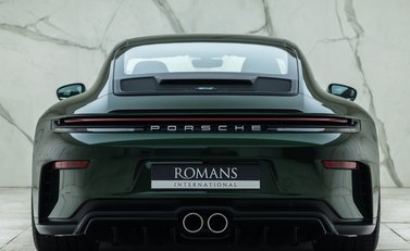 Porsche 911 GT3 TOURING (992.2) 8