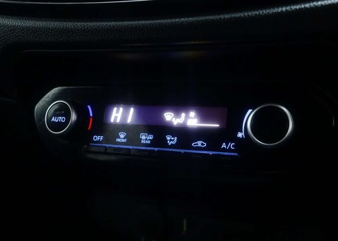 Toyota Aygo X 1.0 Aygo X Edge VVT-i Auto 5dr 33