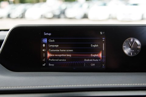 Lexus Ux 250H 24