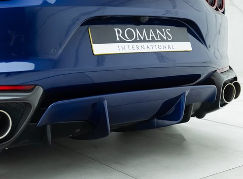 Ferrari 812 Superfast 33