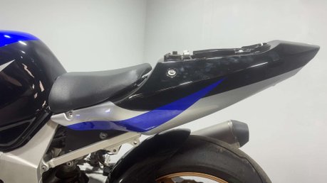 Suzuki GSX-R GIXXER 600 2003 K3 RUNNING SPORTS BIKE TRACK PROJECT 600CC 14