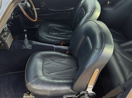 Aston Martin DB6 MANUAL 50