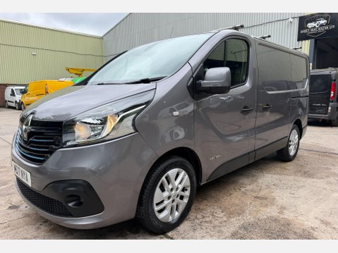 Renault Trafic 1.6 dCi 27 Sport Nav Panel Van 5dr Diesel Manual SWB Standard Roof Euro 6 ( 25