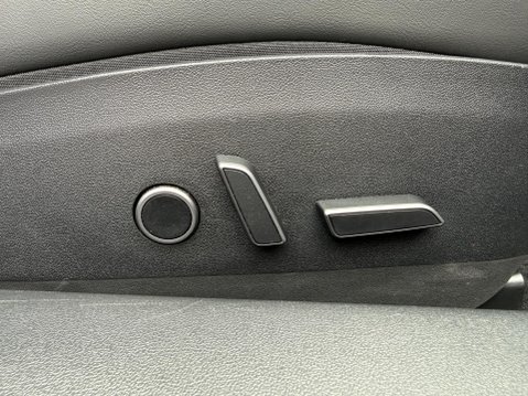 Tesla Model 3 Saloon 4dr Electric Auto RWD (241 bhp) 33
