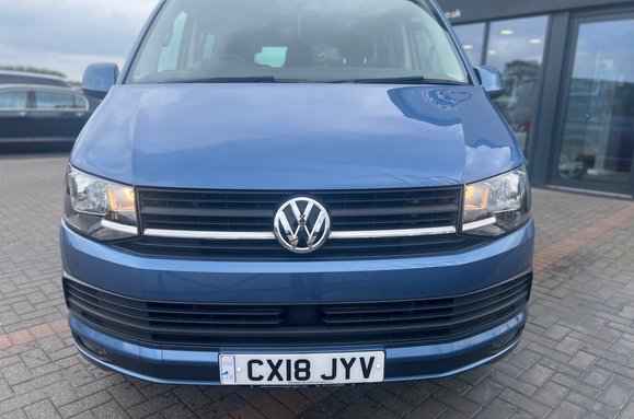Volkswagen Transporter T32 TDI KOMBI HIGHLINE BMT 8