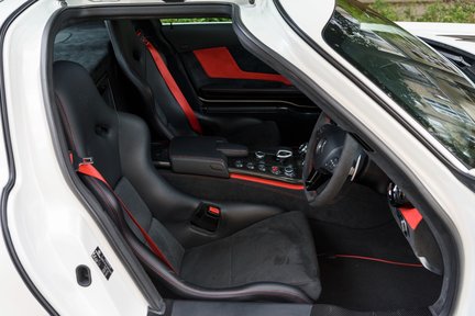 Mercedes-Benz SLS Black Series 26