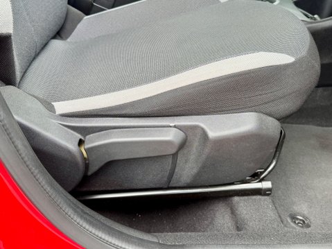 Toyota Aygo VVT-I X-PLAY TSS 18