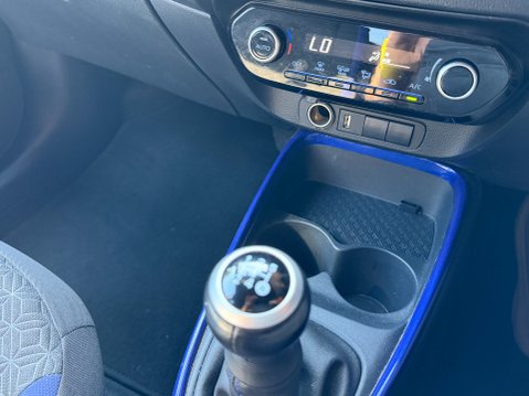 Toyota Aygo X VVT-I EDGE 15