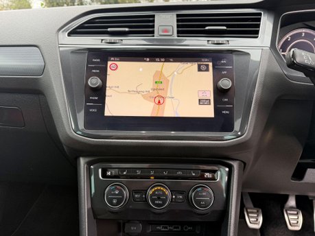 Volkswagen Tiguan 2.0 TDI R-Line Euro 6 (s/s) 5dr 20