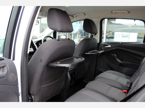 Ford C-Max TITANIUM 11