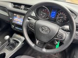 Toyota Avensis 1.6 D-4D Business Edition Euro 6 (s/s) 4dr 2