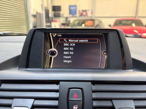 BMW 2 Series 2.0 220i SE Euro 6 (s/s) 2dr 28