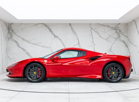 Ferrari F8 Spider 5