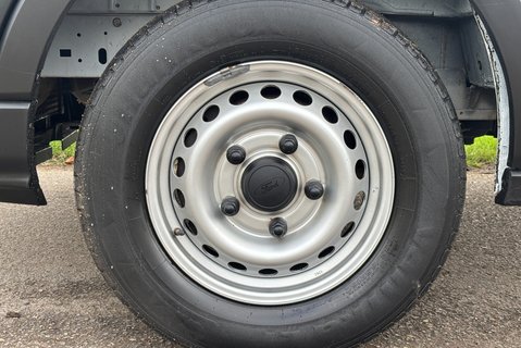 Ford Transit 350 Srw L4 130 ps Luton with Tail Lift 29