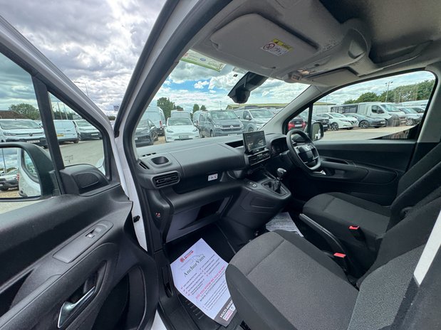 Vauxhall Combo Crew Cab [SOLD CR] LWB L2H1 Low Roof Prime Air Con Cruise Sensors Nav EURO 15