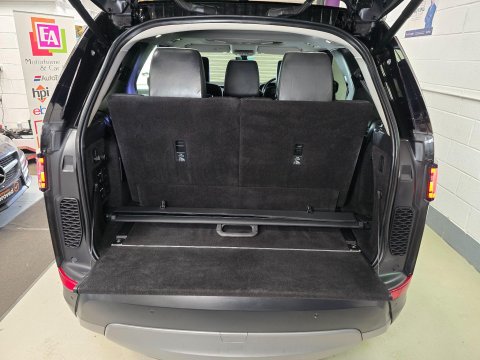 Land Rover Discovery 3.0 TD V6 HSE Luxury Auto 4WD Euro 6 (s/s) 5dr 13