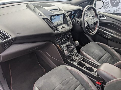 Ford Kuga ST-LINE TDCI 14