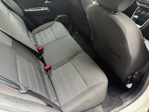 Dacia Sandero Stepway 1.0 TCe Comfort Hatchback 5dr Petrol Manual Euro 6 27