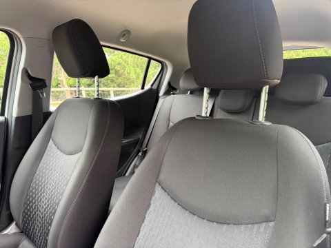 Vauxhall Viva 1.0i SE Euro 6 5dr 34