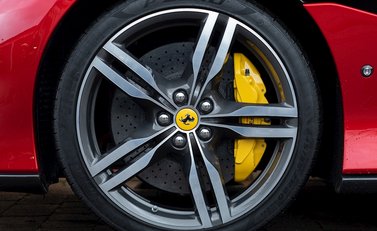 Ferrari Portofino 12