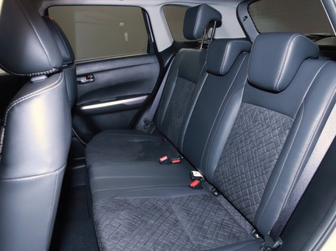 Suzuki Vitara 1.4 Boosterjet Mild Hybrid Ultra ALLGRIP 5dr 33