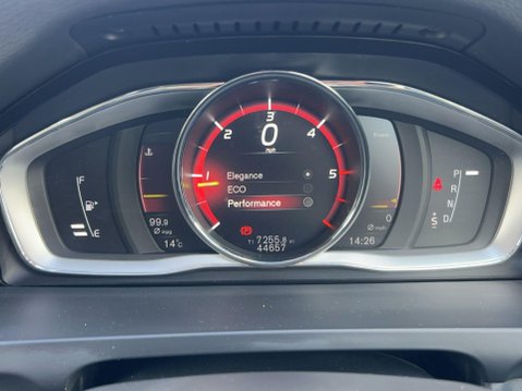 Volvo V60 2.0 D4 Lux Nav Auto Euro 6 (s/s) 5dr 26