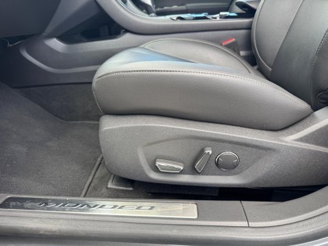 Ford Mondeo 2.0 TDCi Titanium Powershift Euro 6 (s/s) 5dr 19