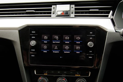 Volkswagen Passat SEL TSI EVO DSG 15