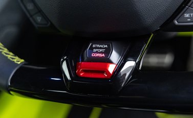 Lamborghini Huracan Tecnica 28