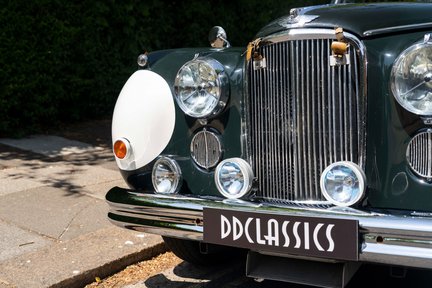 Jaguar Mark VII 3.4 Competition 8