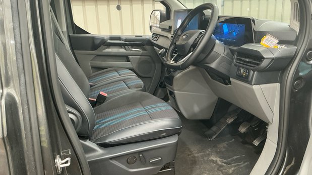 Ford Transit Custom SWB L1H1 Low Roof Sport 320 Air Con Alloys Sensors EURO 6 9