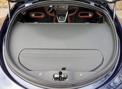 Alfa Romeo 8C Competizione 16