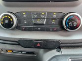 Ford Transit Custom AUTO SWB L1H1 Low Roof Trend Air Con Sensors Tow Bar EURO 6 NO VAT 38