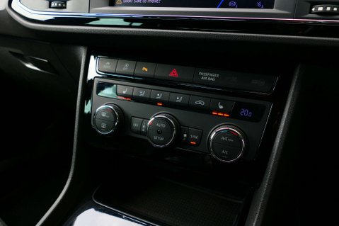 SEAT Leon 1.5 Leon FR Black Edition TSi Evo 5dr 28