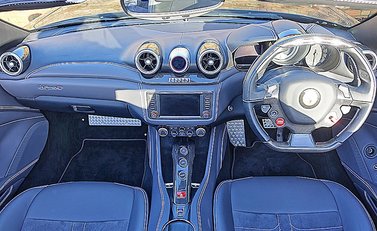 Ferrari California T 18