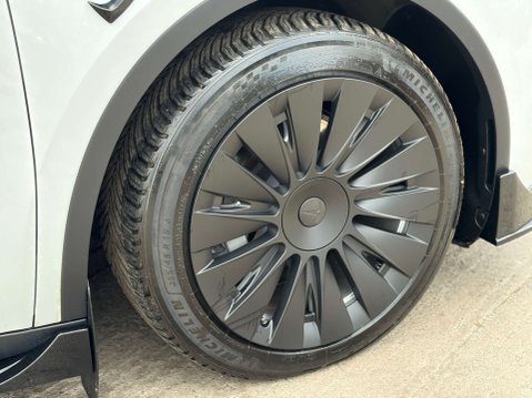 Tesla Model Y ModeL Y Long Range AWD 4WD 5dr 14