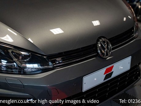 Volkswagen Golf 2.0 Golf R TSi Semi-Auto 4WD 3dr 25