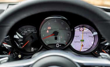Porsche 911 (991.2) Carrera 4S 16