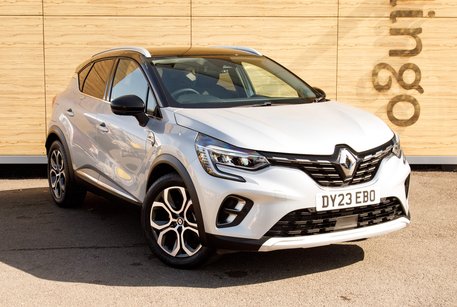 Renault Captur TECHNO E-TECH