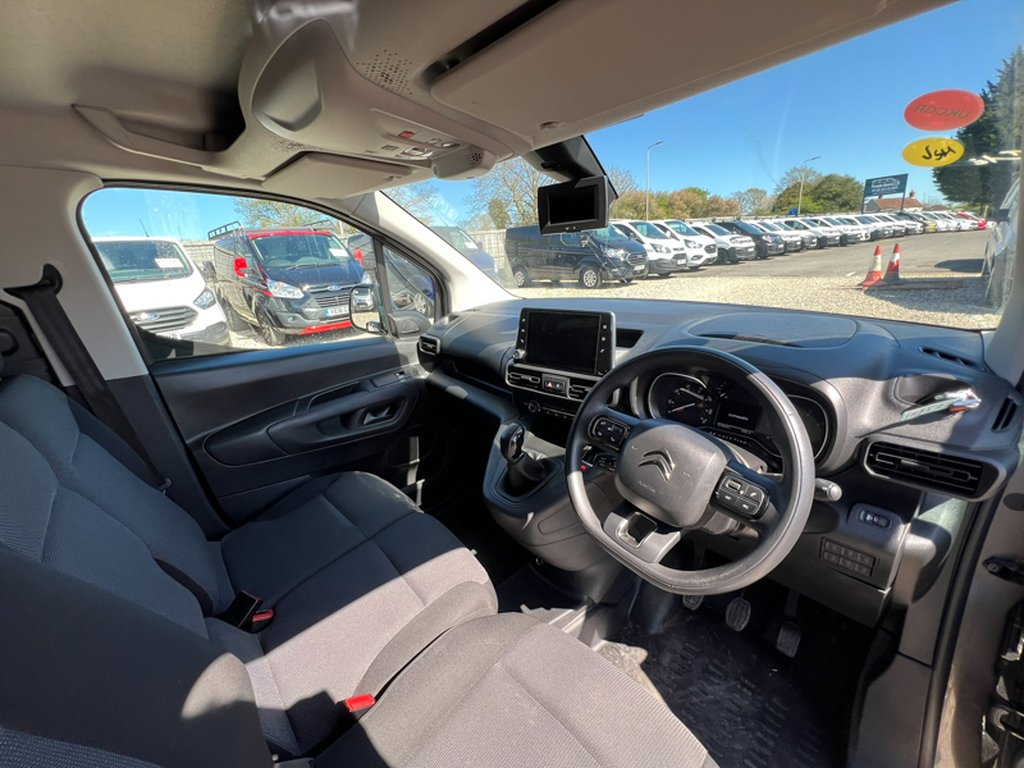 2021 Citroen BerlingoSWB L1H1 Driver 1000 Air Con Alloys Camera Nav Sensors EURO 6 NO VAT — thumbnail 30 of 51