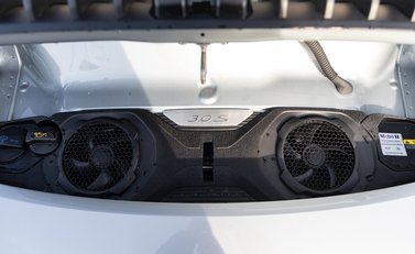Porsche 911 Carrera 4S (992) 30