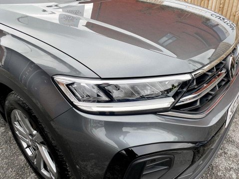 Volkswagen T-Roc 1.5 TSI R-Line SUV 5dr Petrol Manual Euro 6 (s/s) (150 ps) Half Leather - A 9
