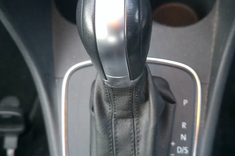 Volkswagen Polo 1.2 SE TSI AUTOMATIC.. 10 MAIN DEALER SERVICES.. £20 R/TAX..1OWNER  6