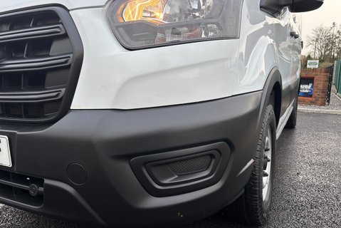 Ford Transit 350 Rwd L2 H2 130 ps Panel Van - Air Con / Rear Sensors 23