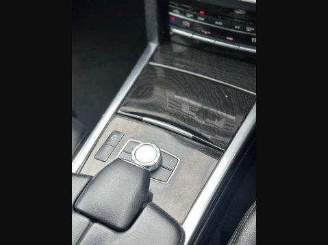 Mercedes-Benz E Class 2.1 E220 CDI AMG Sport G-Tronic+ Euro 5 (s/s) 5dr 27