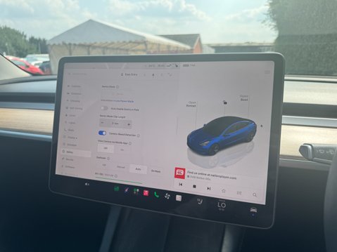 Tesla Model 3 Saloon 4dr Electric Auto RWD (241 bhp) 18