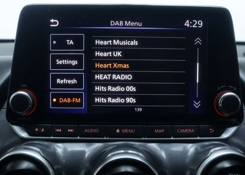 Nissan Juke 1.0 Juke N-Connecta DiG-T Semi-Auto 5dr 23