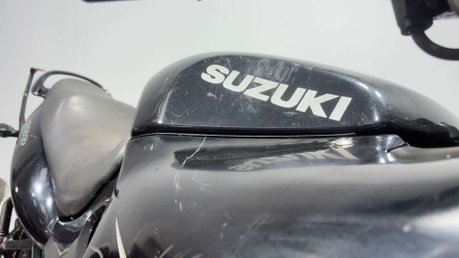 Suzuki GSX 2002 47K RUNNING PROJECT BIKE SPARES OR REPAIR 600CC COMMUTER 25