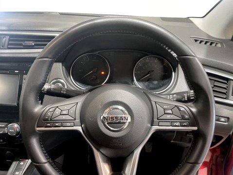 Nissan Qashqai 1.6 DIG-T N-Connecta SUV 5dr Petrol Manual Euro 6 (s/s) (163 ps) 13